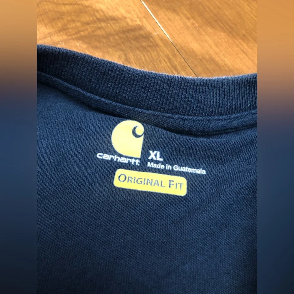 Carhartt Navy Long Sleeve Original Fit Size XL Front Pocket - Picture 2 of 3